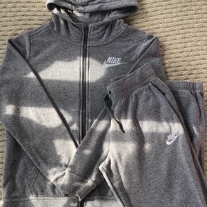YOUTH Nike track suit set